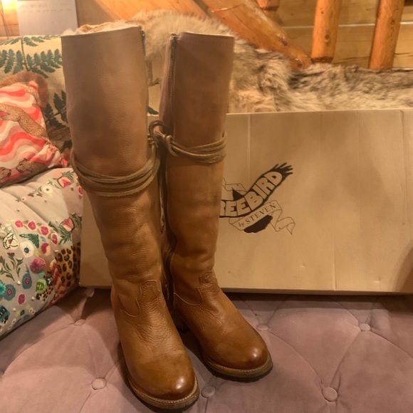 AMAZING EPIC NEW FREEBIRD COGNAC ICELAND W/SHEARLING - Picture 6 of 14